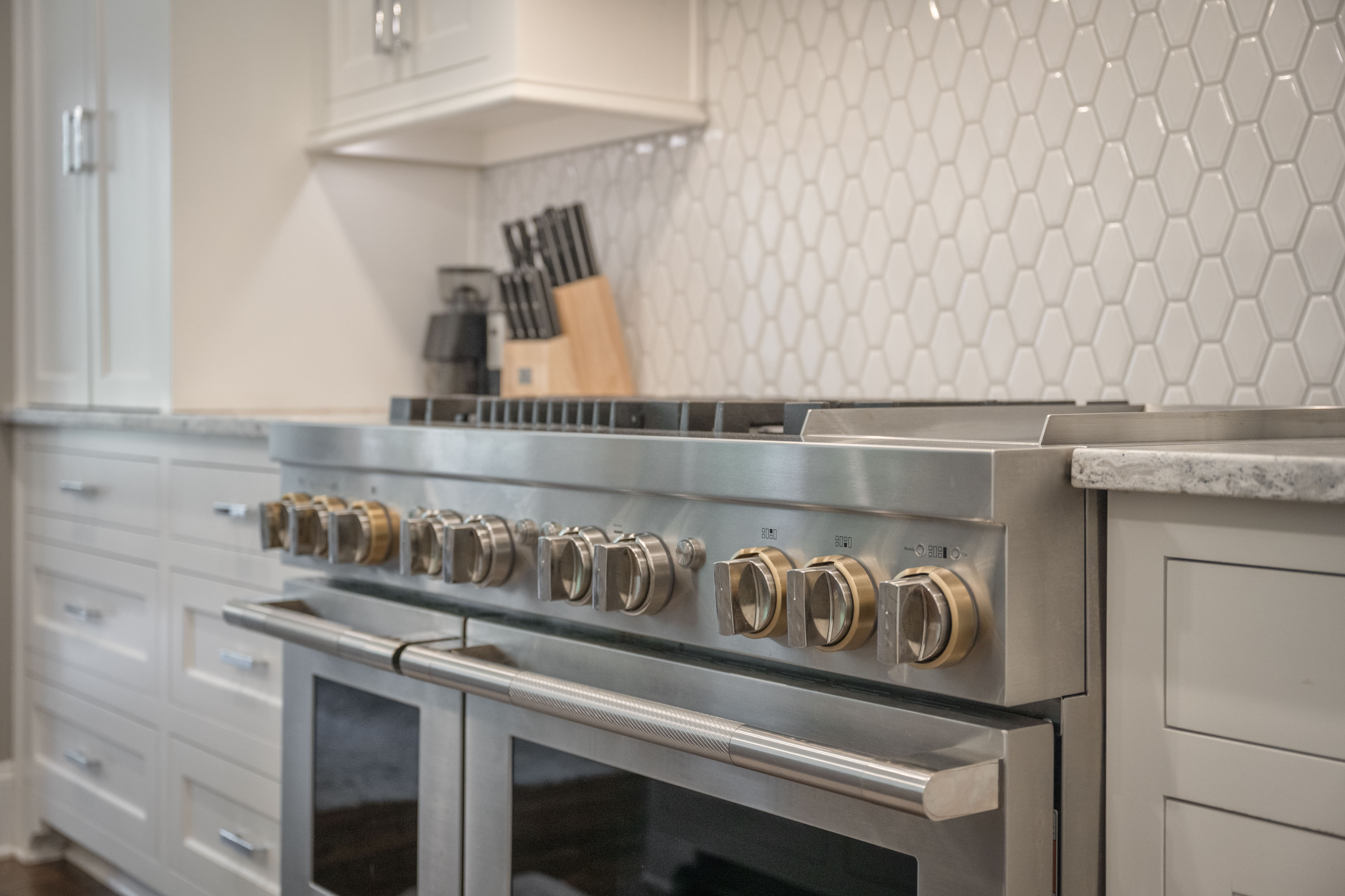 1011 Penfield Way image 25